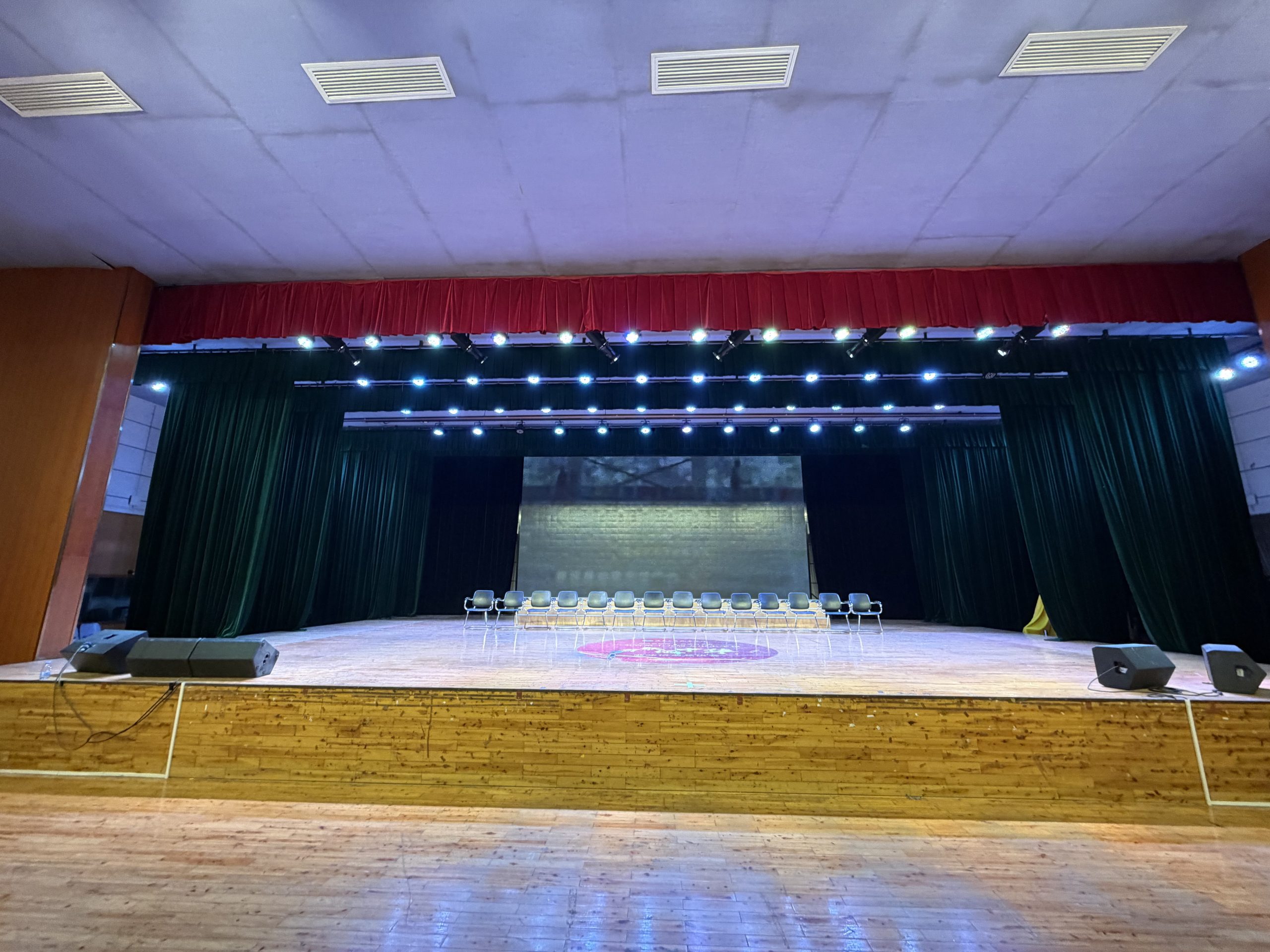 广东文艺职业学院(番禺校区)剧场维护保养服务